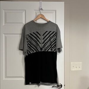 AKADEMIKS Long Line Gray and Black Geometric Paneled T-Shirt